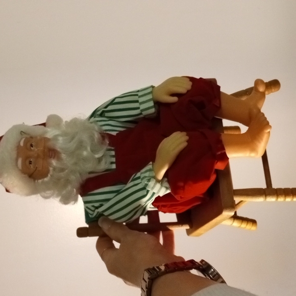 Santa - Picture 4 of 4
